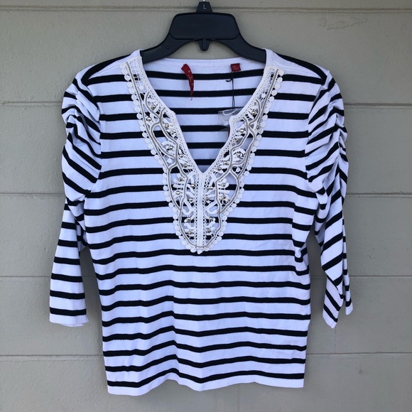 Black & White Striped Shirt Crochet V-neck P Large - Picture 1 of 5